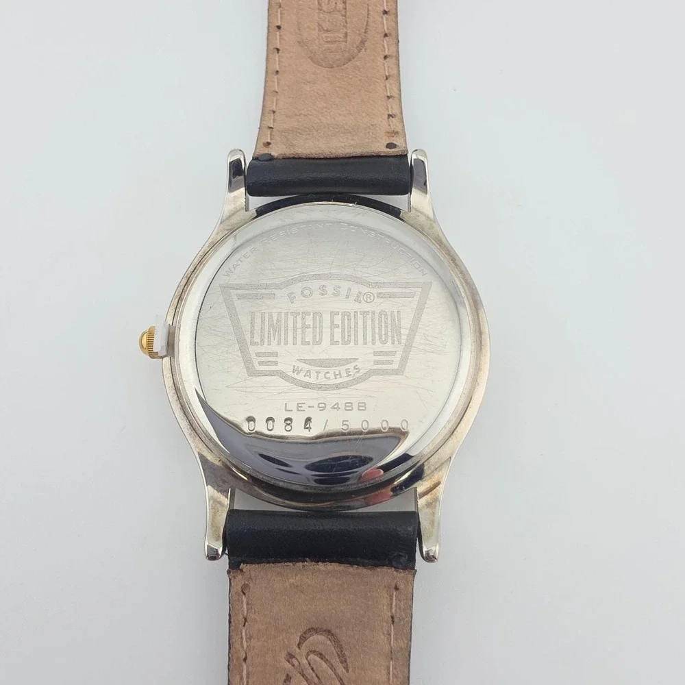 Vtg 1996 FOSSIL Watch Limited Edition Holiday Christmas Santa Black Leather 8